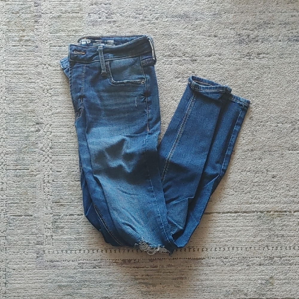 2 For 20! Old Navy Rockstar Destroyed Blue Jeggings